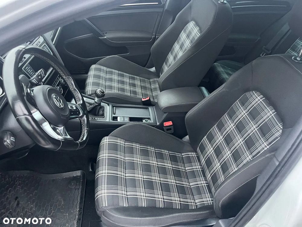 Volkswagen Golf Variant GTD BlueMotion Technology - 31