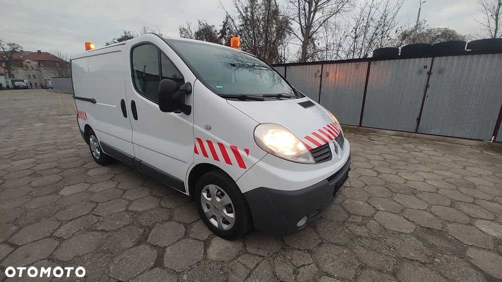 Renault Trafic - 2