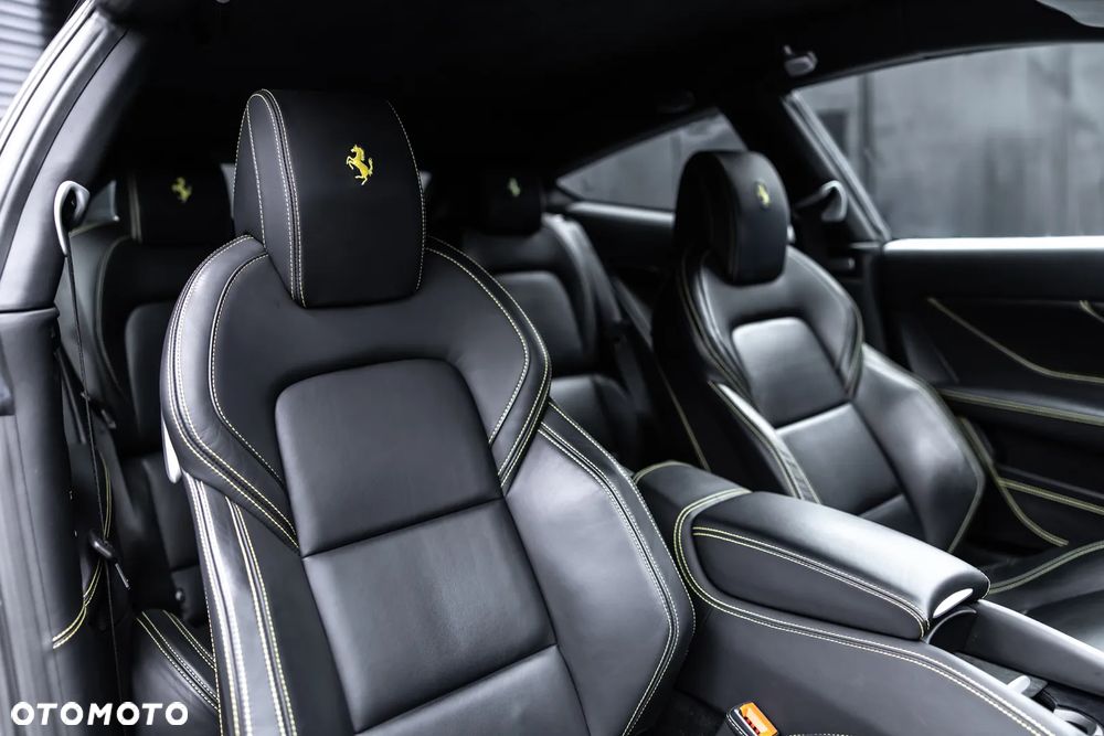 Ferrari FF - 13