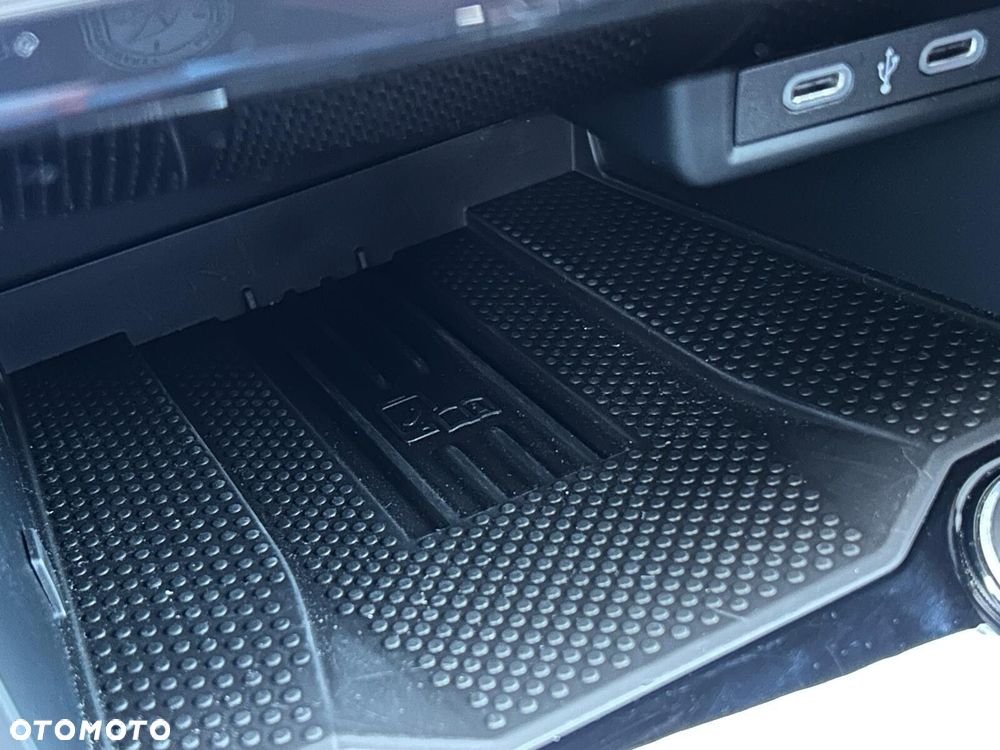 Volkswagen T-Roc 1.5 TSI Life Plus DSG - 25