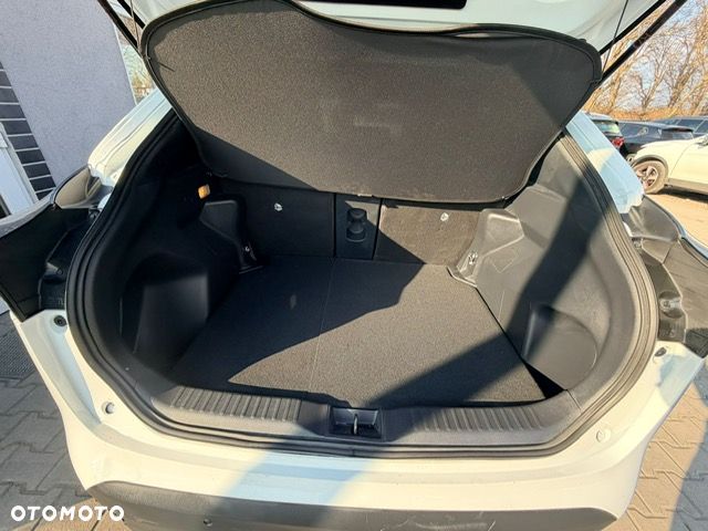 Toyota Yaris Cross - 23