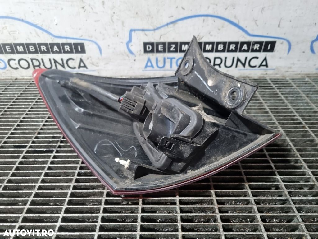 Stop Dreapta Nissan Qashqai Facelift 2010 - 2013 SUV 4 Usi (1300) Bec clasic - 2