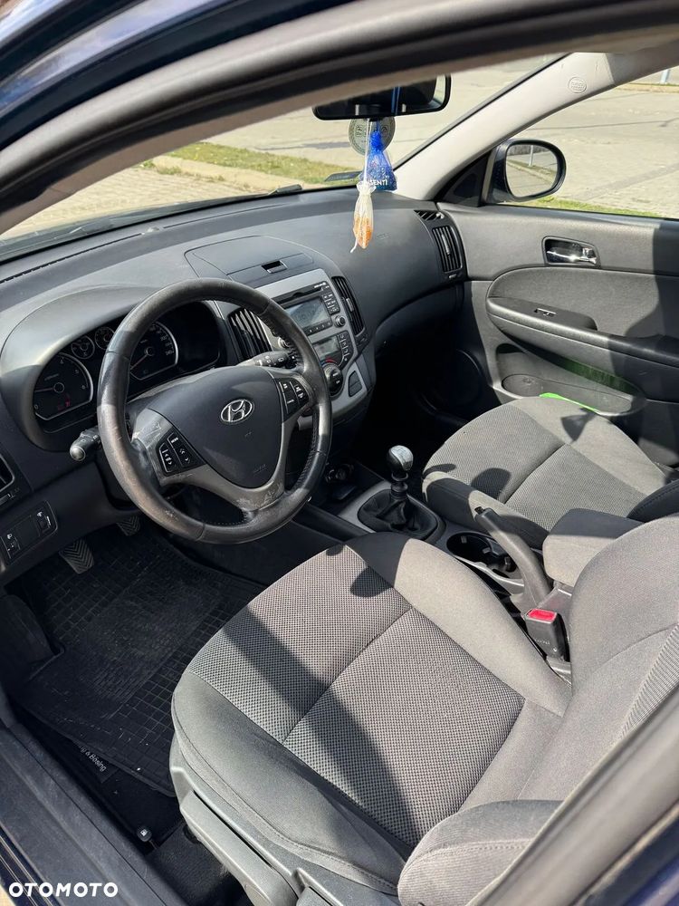 Hyundai i30 1.6 CRDi Comfort - 11