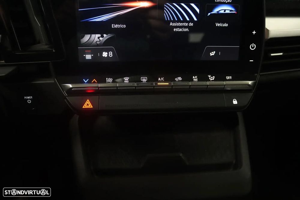 Renault Mégane E-Tech - 14