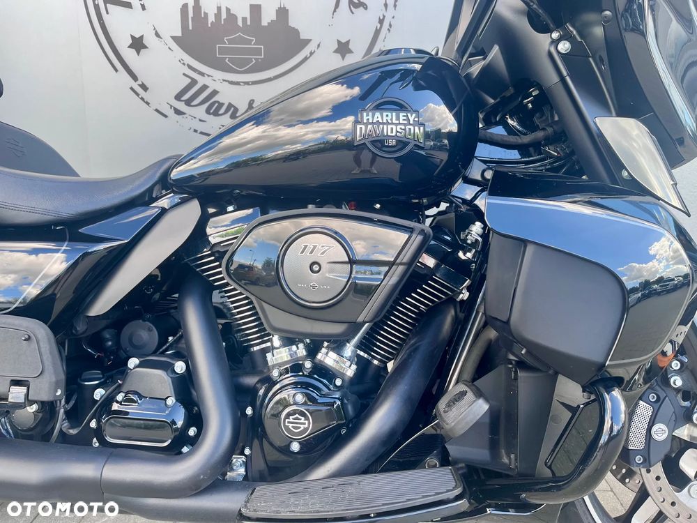 Harley-Davidson Touring Street Glide - 11