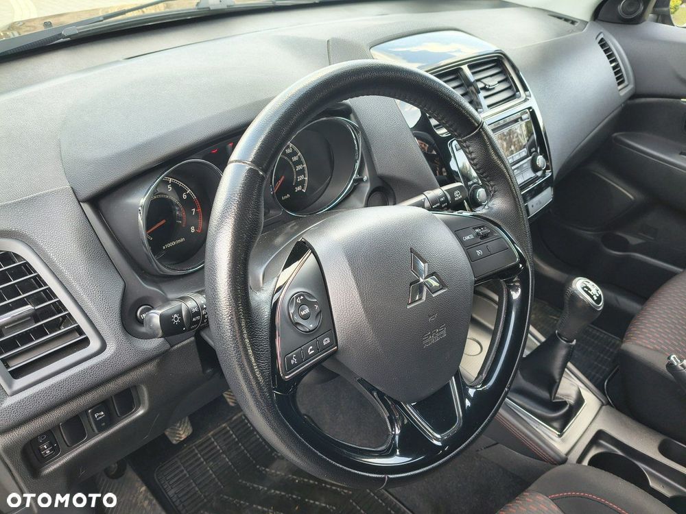 Mitsubishi ASX - 6