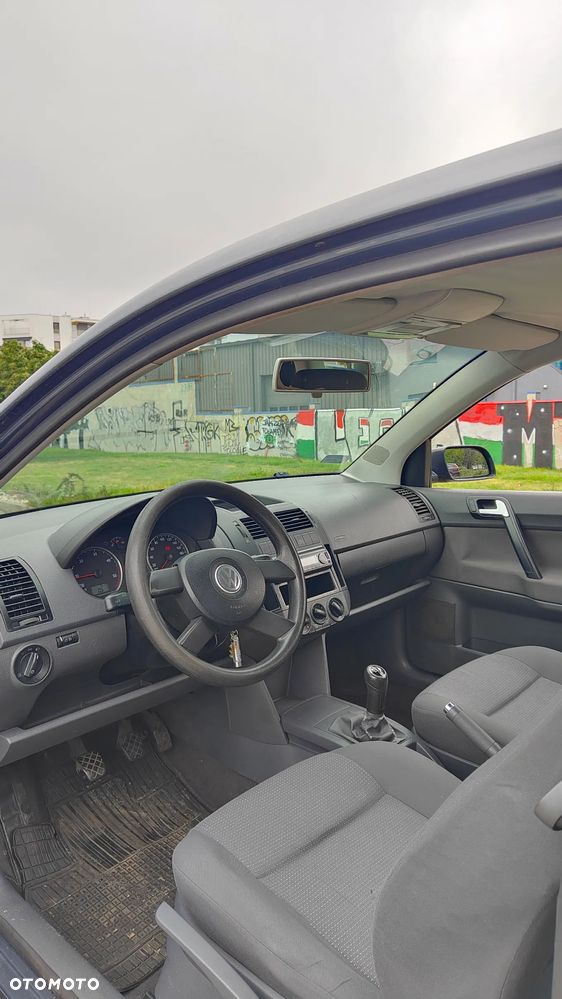 Volkswagen Polo - 12