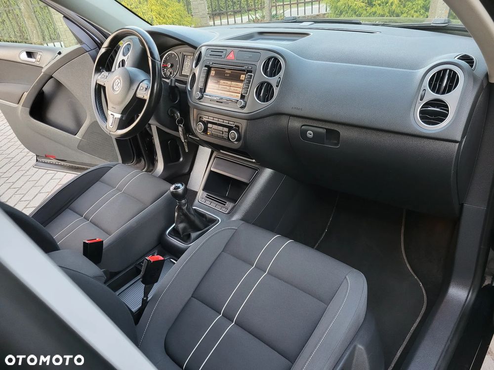 Volkswagen Tiguan - 16