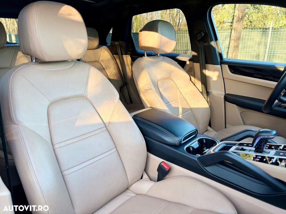 Porsche Cayenne S Tiptronic S Platinum Edition - 22