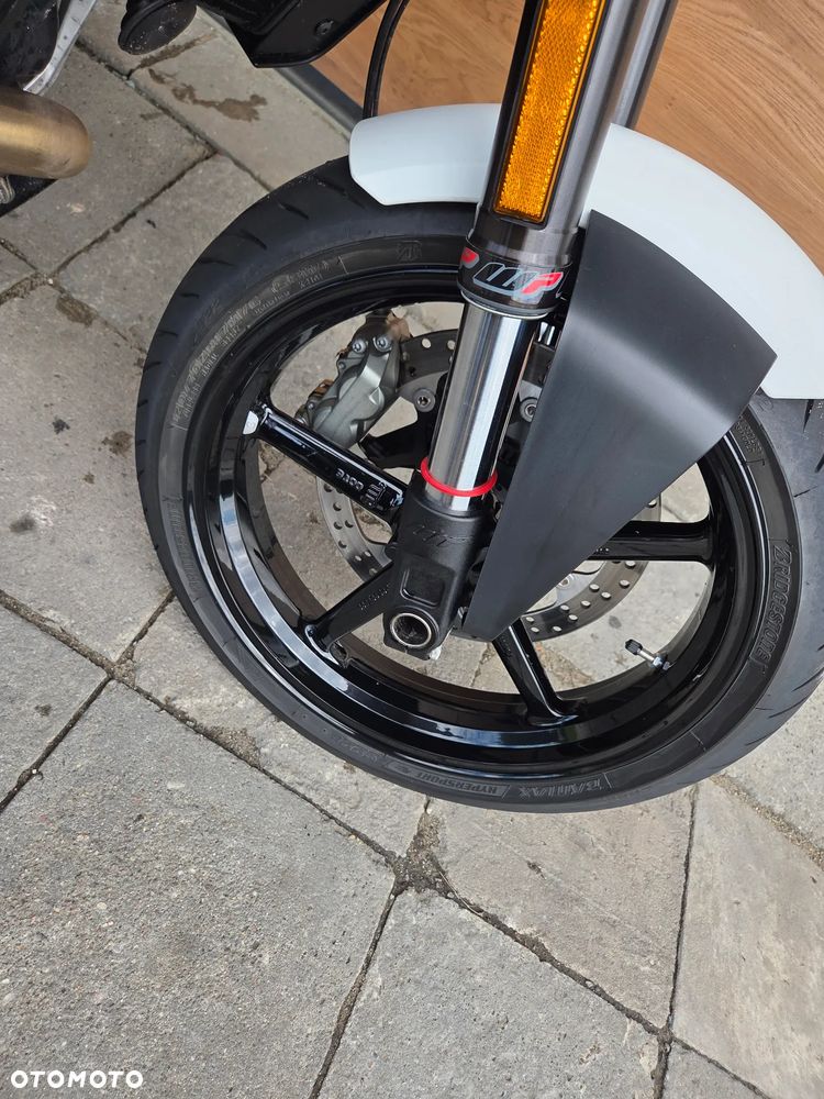 Husqvarna Vitpilen - 11