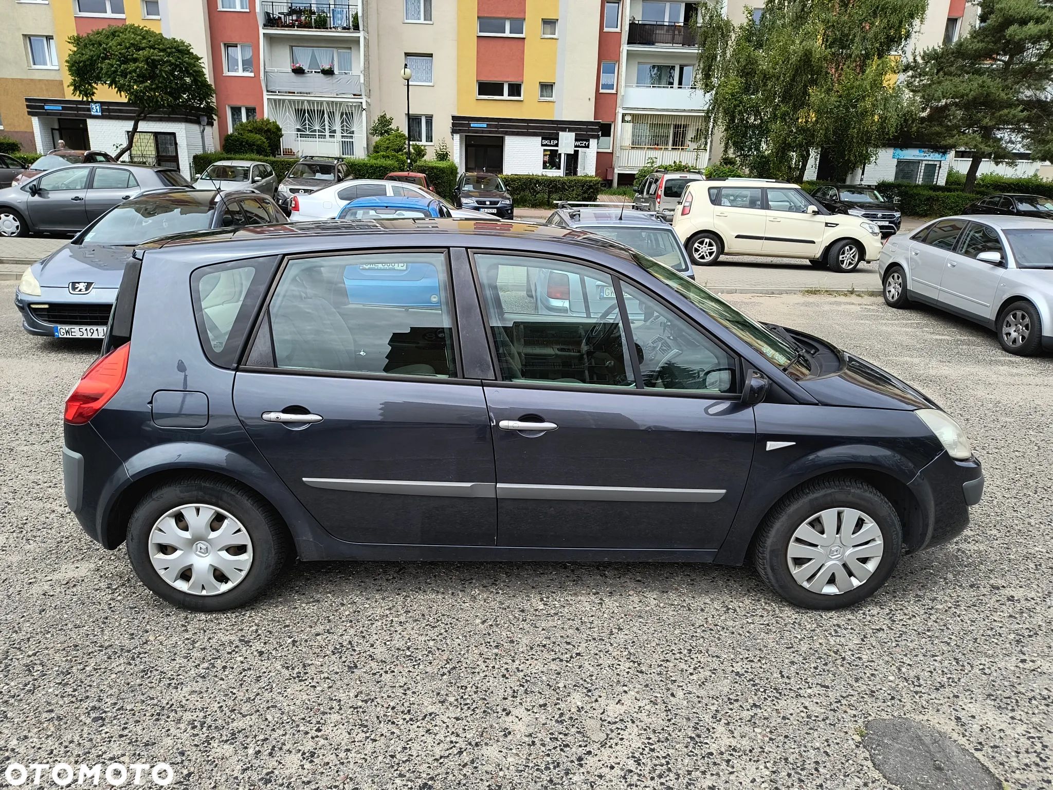 Renault Scenic - 1