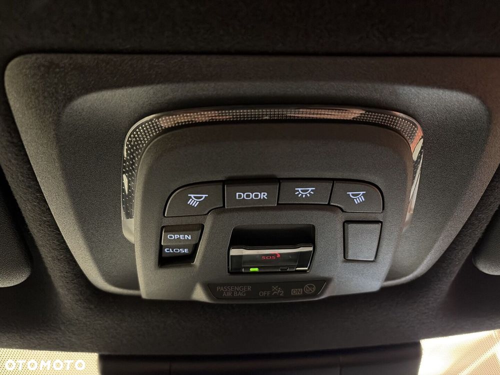 Toyota Corolla Cross 2.0 Hybrid Executive - 18