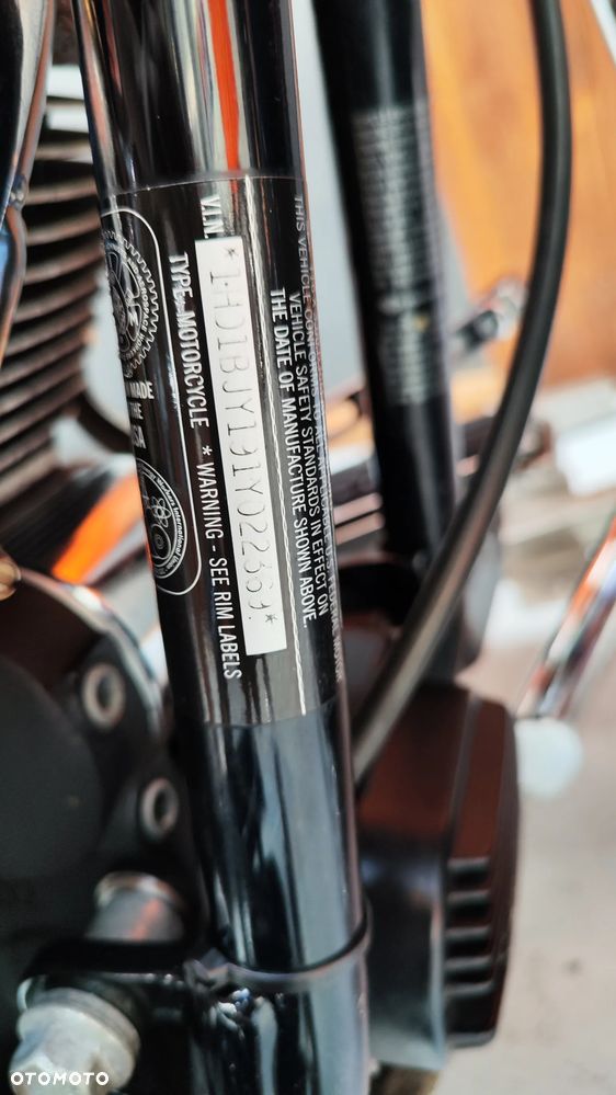 Harley-Davidson Softail Heritage Classic - 25