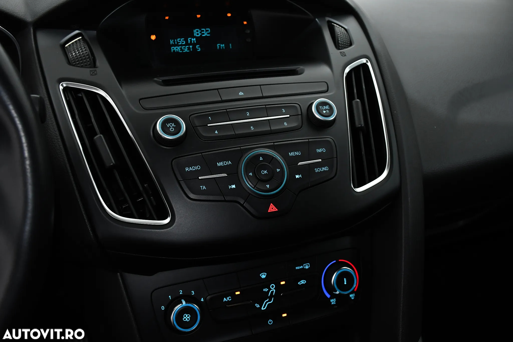 Ford Focus 1.5 EcoBlue Connected - 16