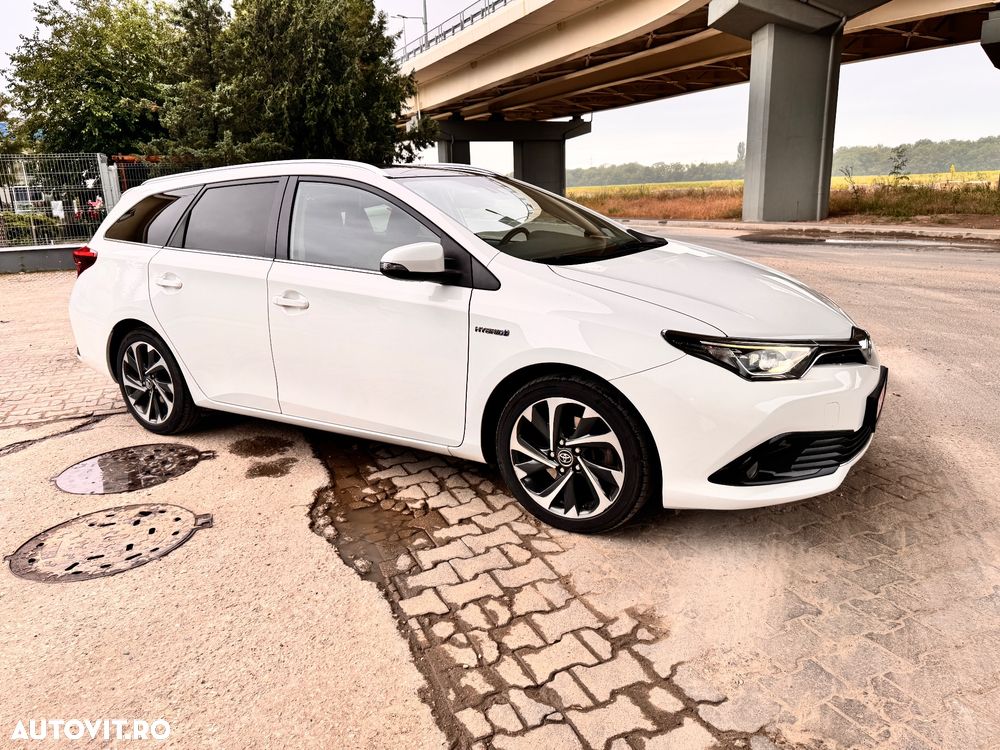 Toyota Auris - 11