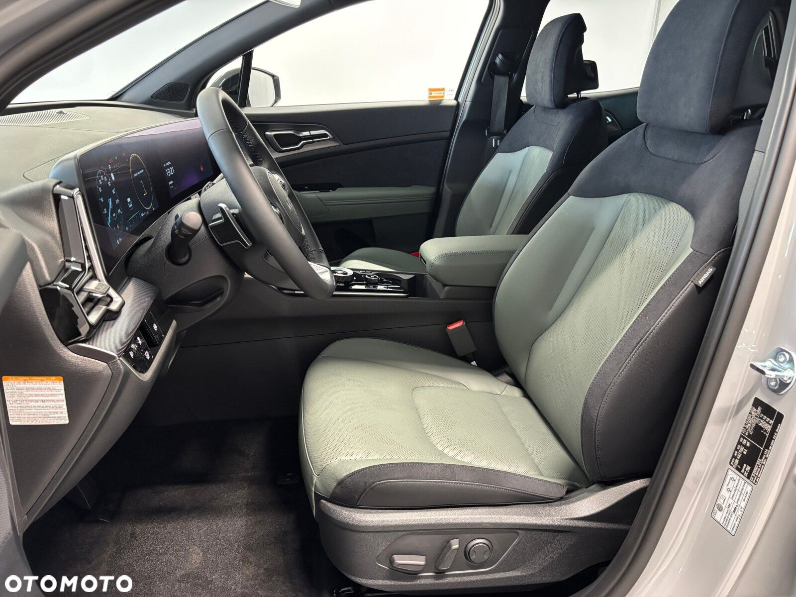 Kia Sportage 1.6 T-GDI HEV Anniversary 2WD - 17