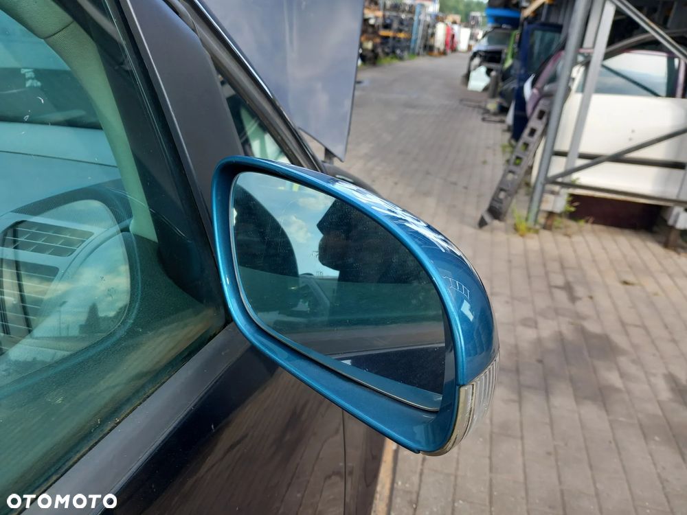 VW TOURAN LUSTERKO PRAWE PRZEDNIE PRAWY PRZÓD KOLOR: LZ8P - 4