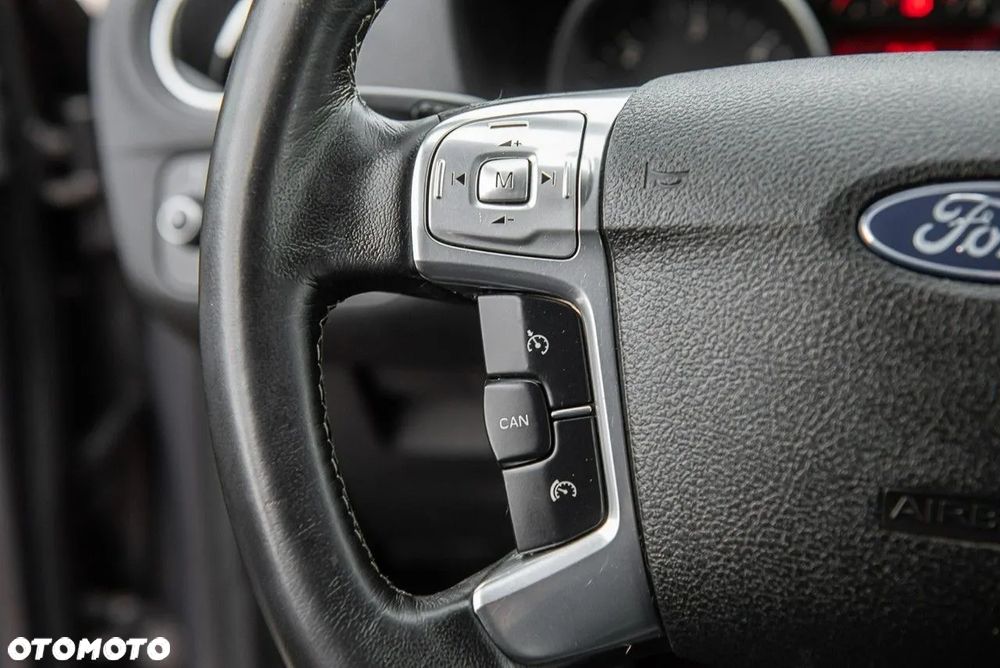 Ford Mondeo - 21