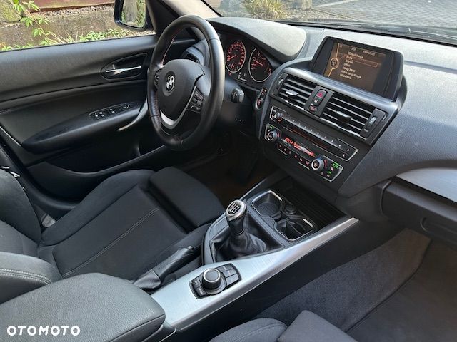 BMW Seria 1 118i Sport Line - 36
