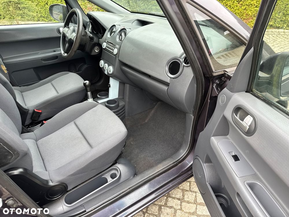 Mitsubishi Colt - 30