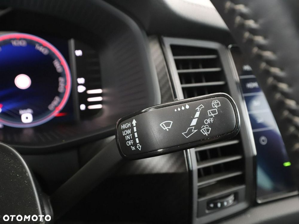 Skoda Kodiaq 2.0 TDI 4x4 DSG Sportline - 38