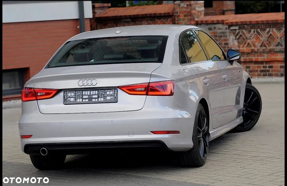Audi A3 1.6 TDI (clean diesel) S line Sportpaket - 4