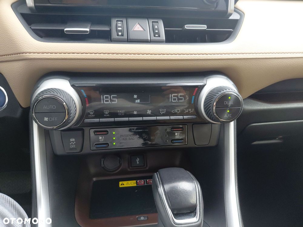 Toyota RAV4 - 22