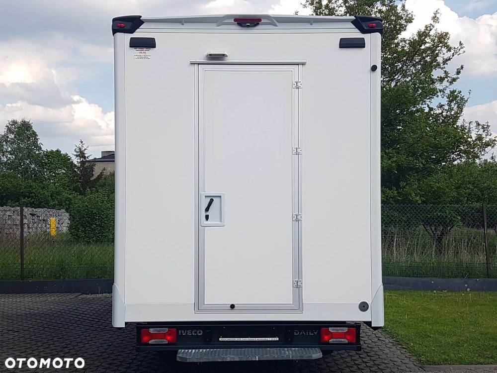 Iveco DAILY KONTENER NISKOPODŁOGOWY 4,44x2,23x2,42 SKLEP FOODTRUCK BAR KLIMA KONIOWÓZ KAMPER 35S14 KRAJOWY - 16