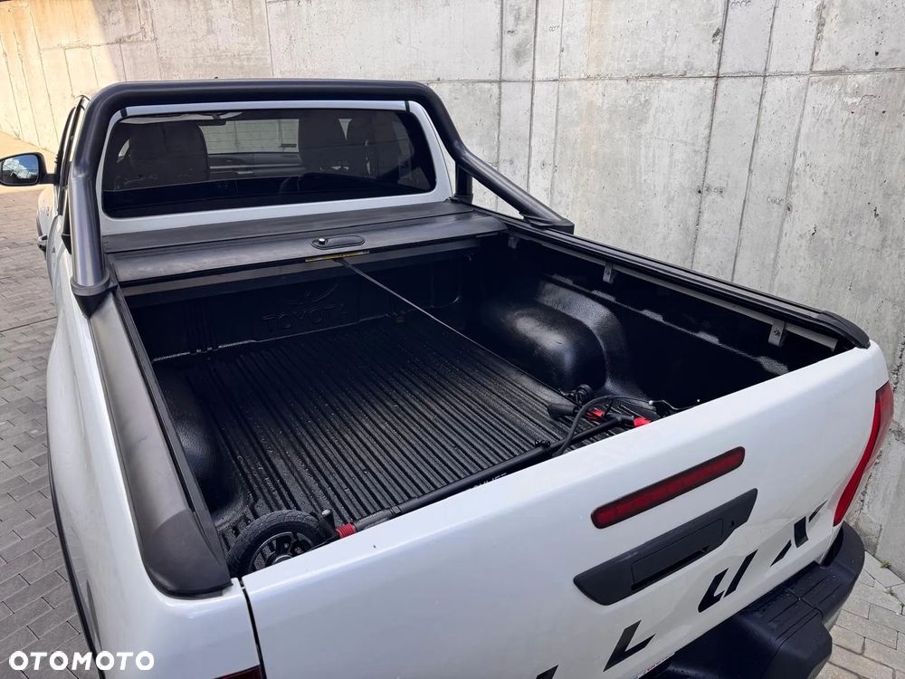 Toyota Hilux - 19