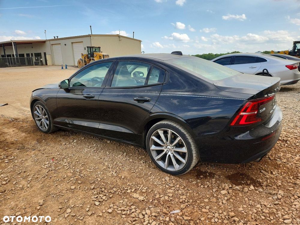 Volvo S60 T5 AWD Momentum Pro - 2