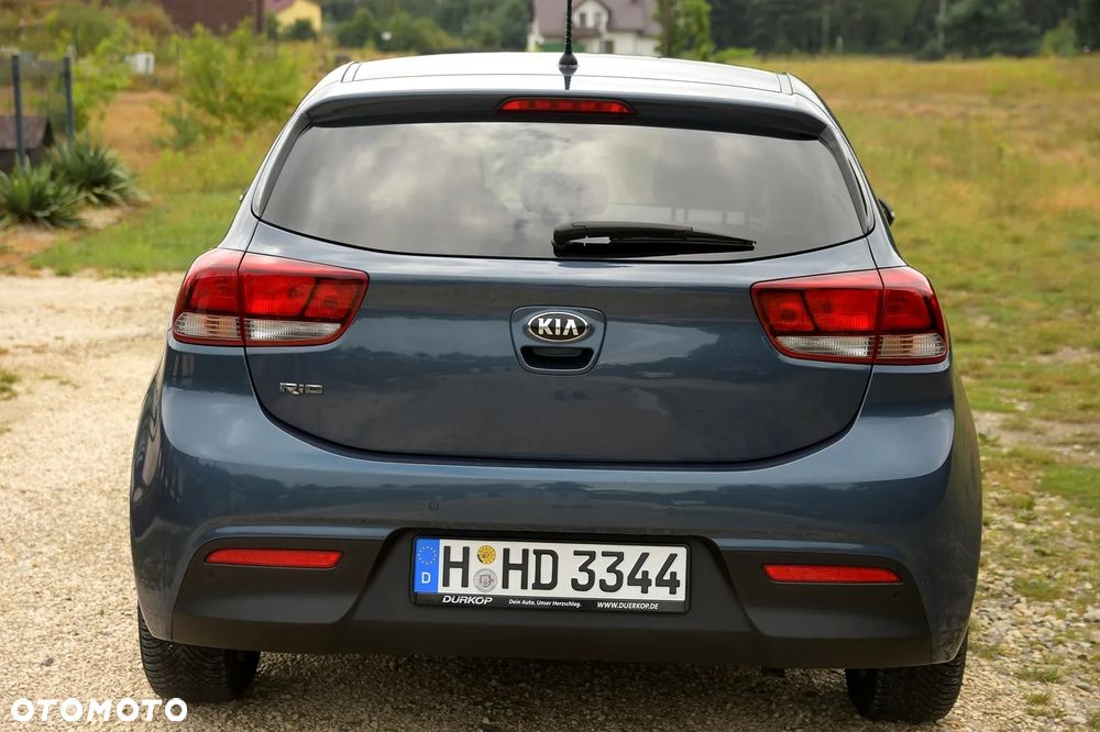 Kia Rio 1.4 L - 7