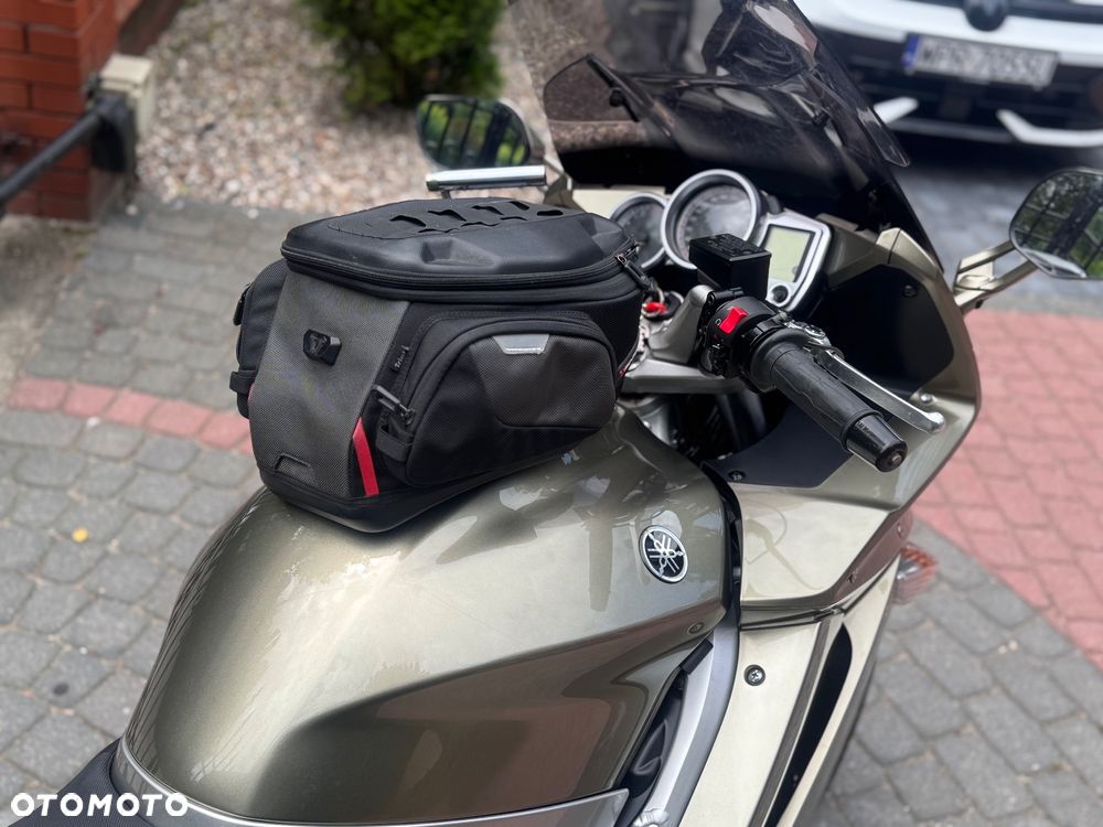Yamaha FJR - 14