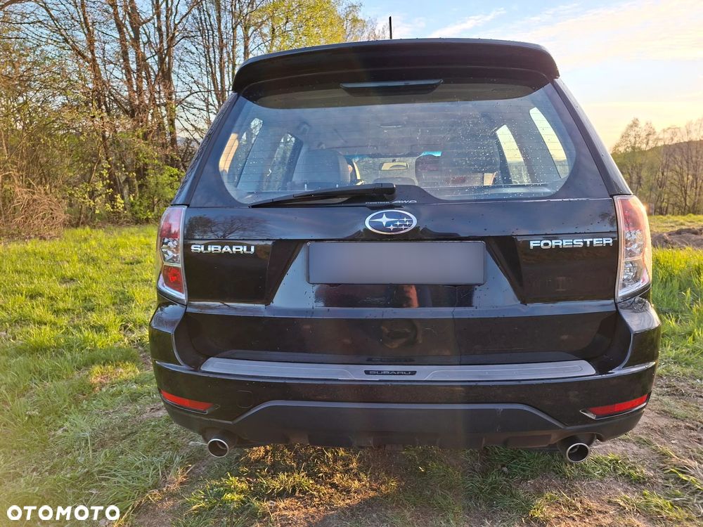 Subaru Forester 2.0X Exclusive - 3