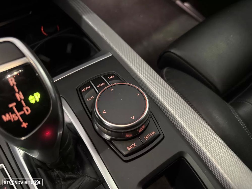 BMW X5 25 d sDrive Pack M - 42