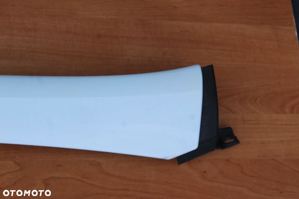 OBUDOWA OSŁONA ZEWNĘTRZNA SŁUPKA LISTWA PRAWA OPEL ZAFIRA C 40R 20971812 - 2