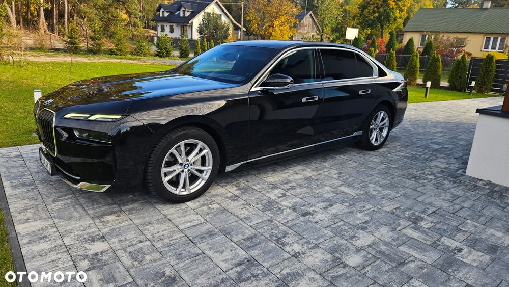 BMW Seria 7 - 18