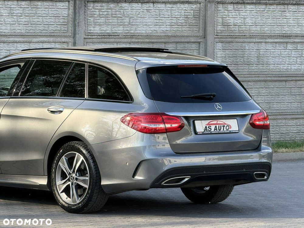 Mercedes-Benz Klasa C 250 d 4Matic 9G-TRONIC AMG Line - 39