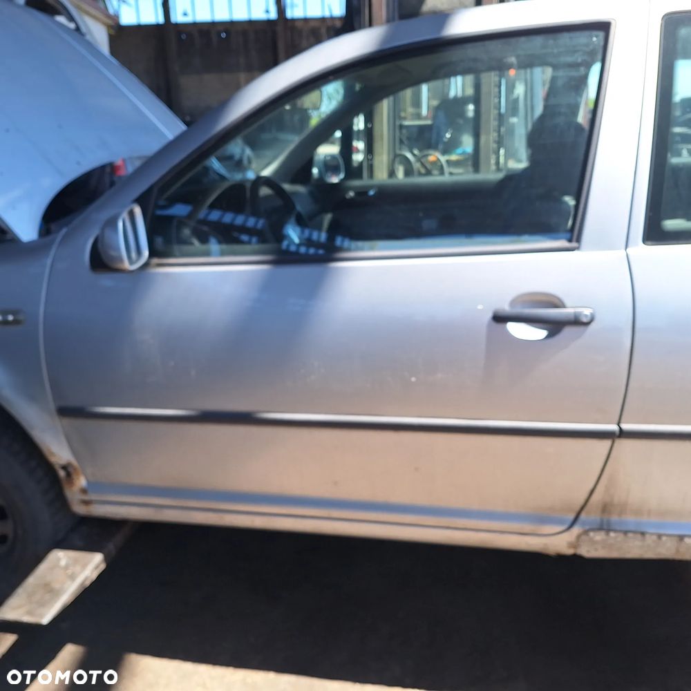 DRZWI PRAWE LEWE PRZOD GOLF IV 3D LA7W SREBNE - 2