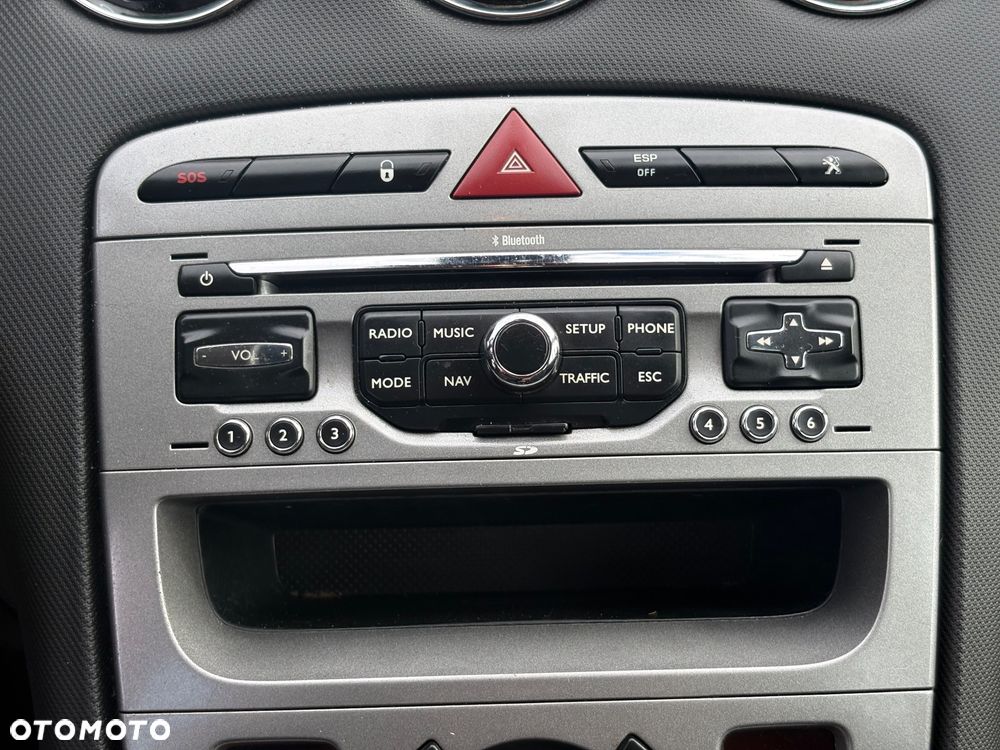 Peugeot 308 1.6 HDi Premium - 17