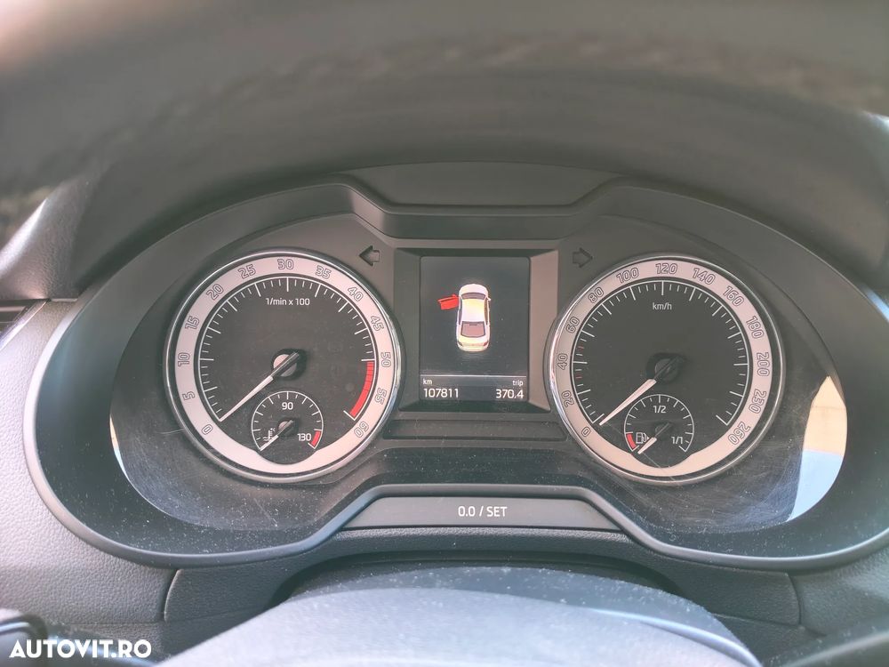 Skoda Octavia 1.6 TDI Active - 6