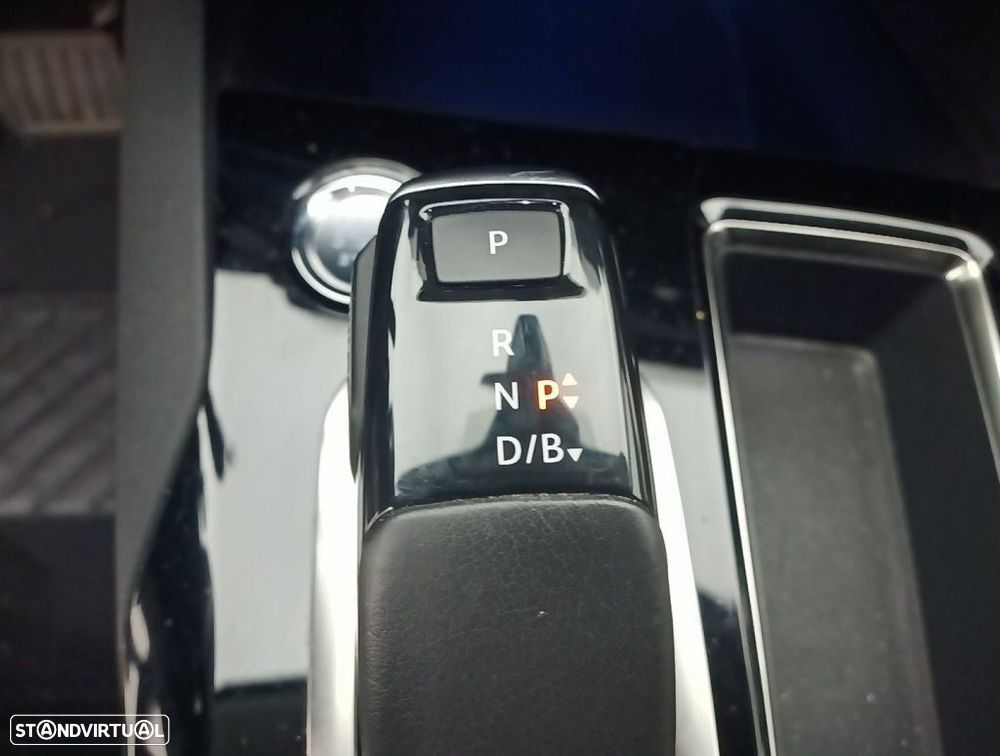 Peugeot 3008 1.6 Hybrid Allure e-EAT8 - 10