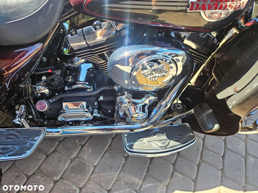 Harley-Davidson FLH Electra Glide - 29