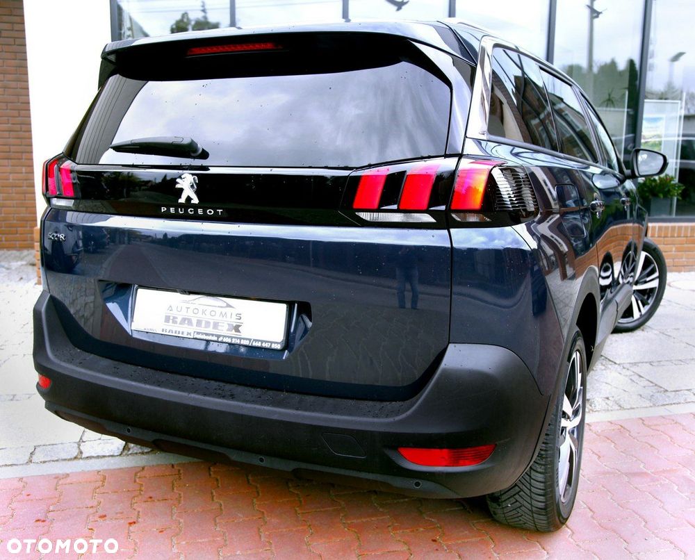 Peugeot 5008 - 32