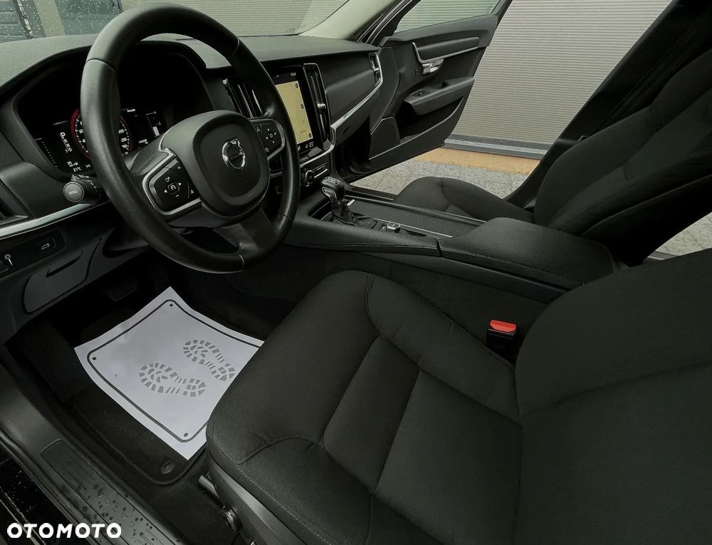 Volvo V90 D4 Kinetic - 11