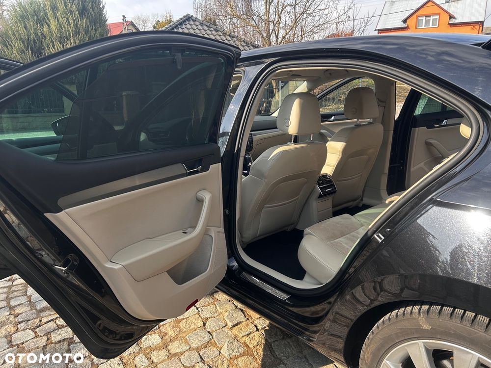 Skoda Superb 2.0 TDI Style DSG - 23