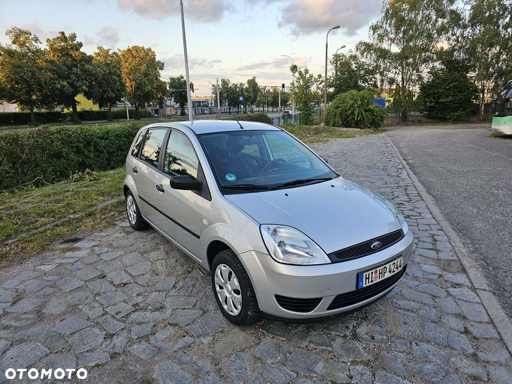 Ford Fiesta 1.4 Futura - 8
