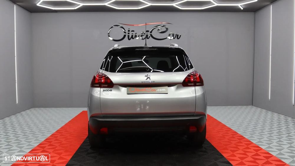 Peugeot 2008 1.5 BlueHDi Style - 9