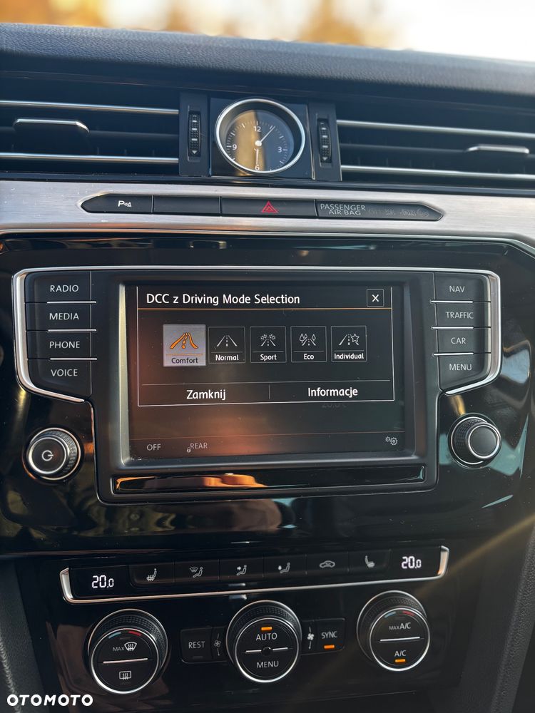 Volkswagen Passat - 22