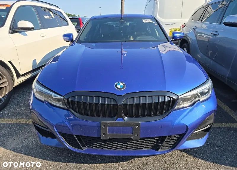 BMW Seria 3 330i xDrive M Sport - 2