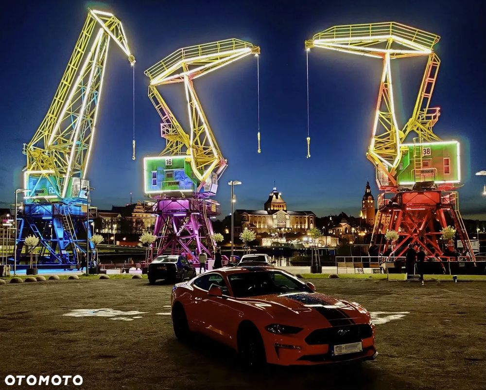 Ford Mustang - 24